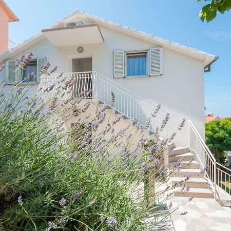 Modern Apartamento Duće Exterior foto