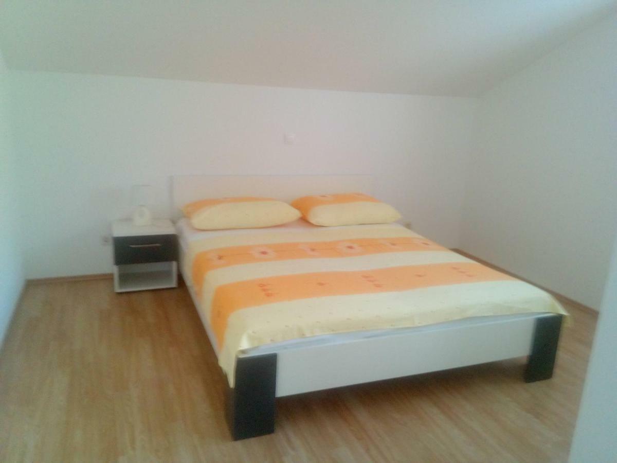 Modern Apartamento Duće Exterior foto