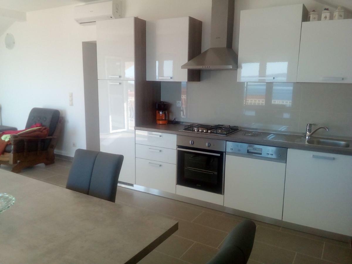 Modern Apartamento Duće Exterior foto