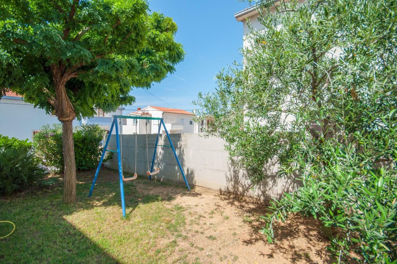 Modern Apartamento Duće Exterior foto